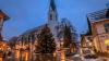 Der Christbaum in Oberstdorf stammte 2022 aus dem Hochsauerland und kostete mit Transport und Aufstellen 24.850 Euro. Der Fall sorgte für Spott.