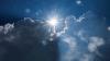 Sonne und dunkle Wolken: Abwechslungsreich gibt sich das Wetter über das verlängerte Wochenende in Unterfranken.