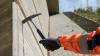 Auf einer Münchner Baustelle hat ein Handwerker zwei Kollegen mit einem Hammer attackiert und schwer verletzt. (Symbolbild)