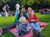 Vanessa und Marcel Weber kamen mit ihrem Sohn zum Pudding mit Gabel essen in den Würzburger Ringpark.