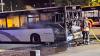 Feuerwehr, Polizei, Rettungsdienst und VBK waren beim Busbrand am Hauptbahnhof im Einsatz.