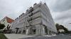 Weil bei den Arbeiten an der Außenfassade ein Fehler passiert ist, muss das Gerüst länger stehenbleiben, als dies ursprünglich geplant war.