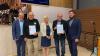 Der TSV Saal hat zwei neue Ehrenmitglieder mit besonderen Verdiensten. Im Bild (v. links): Klaus Greier (BLSV-Kreisvorsitzender), Heinz Deuschler (Ehrenmitglied), Conny Dahinten (Bürgermeisterin),
Rainer Irtel (Ehrenmitglied) sowie Tobias Doser (Vorsitzender). 