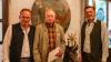Vorsitzender Michael Hein ehrt Otmar Grob für 70 Jahre Mitgliedschaft gemeinsam mit Stellvertreter Arno Horn (von links). Vorsitzender Michael Hein ehrt Otmar Grob für 70 Jahre Mitgliedschaft gemeinsam mit Stellvertreter Arno Horn (von links).