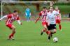 Der TV Haßfurt (vorne Maximilian Baum im Stadtderby gegen den FCler Mykhallo Potylisyn (2.v.l.) dominiert aktuell die Kreisliga 2.