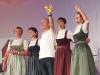 Kabarett und Volksmusik in der Alten Aula: der Kabarettist Fredi Breunig (Mitte) mit (von links) Edith Hüttner, Angelika Enders, Theresa Seiffert und Ilona Zirkelbach.