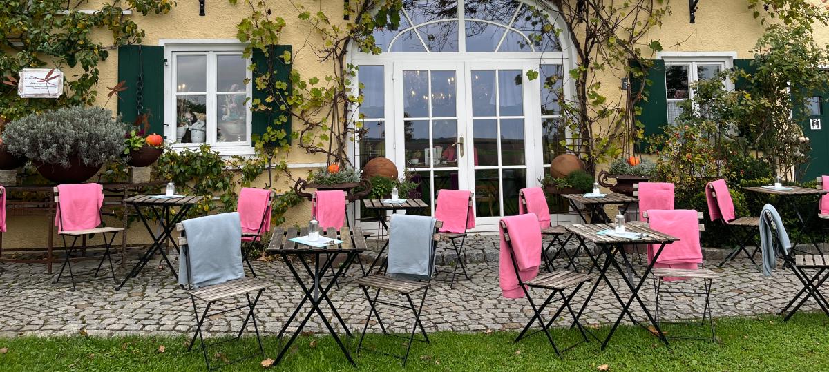 Kuchen mit Aussicht – warum Hofcafés im Landkreis Aichach-Friedberg so beliebt sind