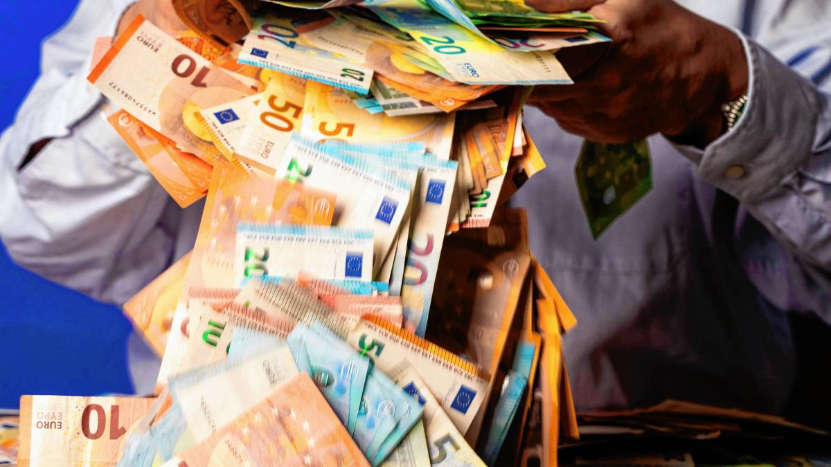 Germany urgently needs higher taxes on the super-rich.