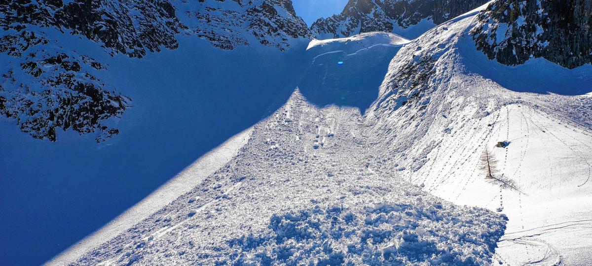 Sie haben die Gefahren wieder im Blick: Warndienste sind bereit für den Winter