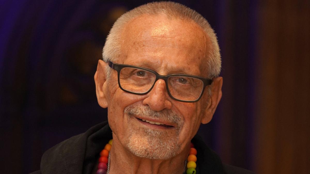 Konstantin-Wecker-Ich-wei-nicht-mal-wie-die-Krankheit-hei-t-