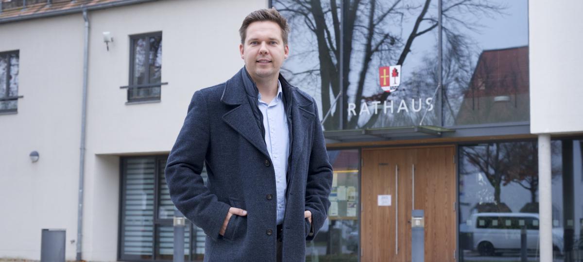 So steht Obermeitingens Bürgermeisterkandidat zu Supermarkt, Windenergie und Wagnerhof