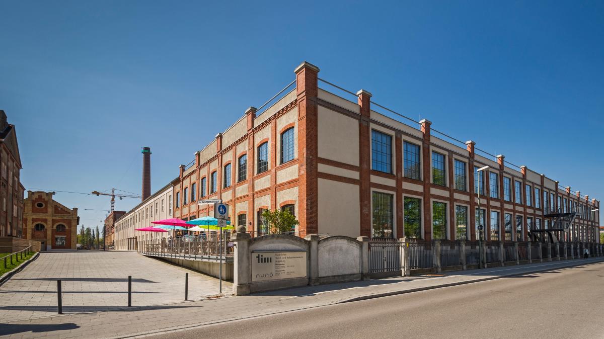 Stoff-f-r-eine-Erfolgsgeschichte-15-Jahre-Textilmuseum-Augsburg