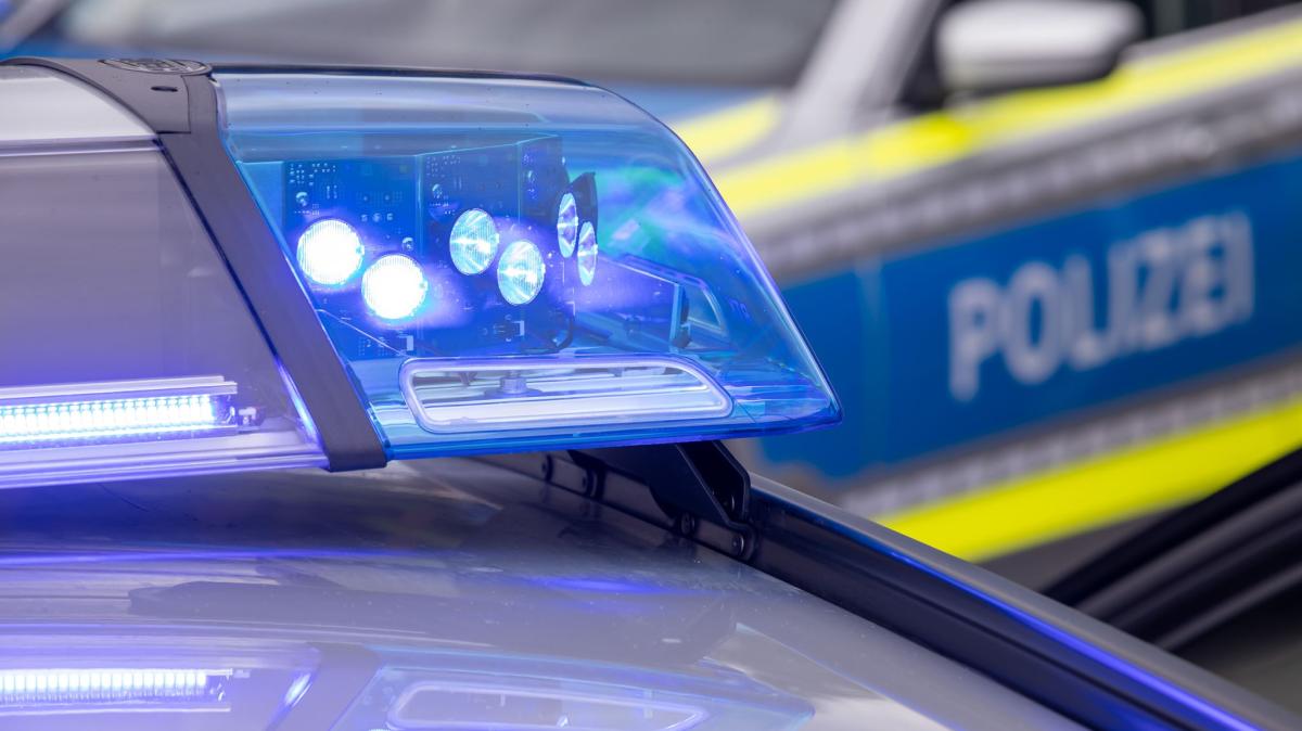 Autot-r-aufgerissen-und-Tasche-geklaut-Polizei-fasst-Dieb-nach-Flucht-ber-Parkpl-tze-und-Gr-ben