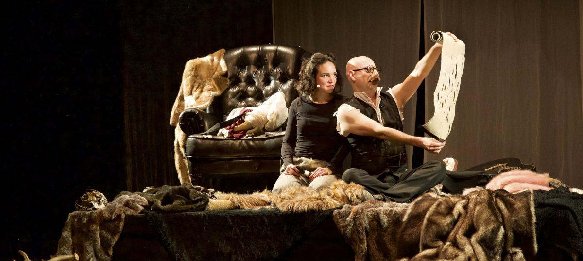 Puppenspiel in Landsberg über eine im Alter gebrochene Stil-Ikone