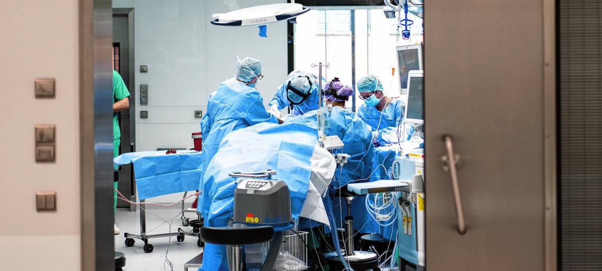 "Kritischer Punkt" an Kliniken: Ärzte prangern Probleme bei dringenden Verlegungen an