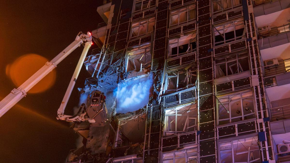 Luftangriffe-auf-Kiew-Einschl-ge-in-Wohnh-usern-gemeldet