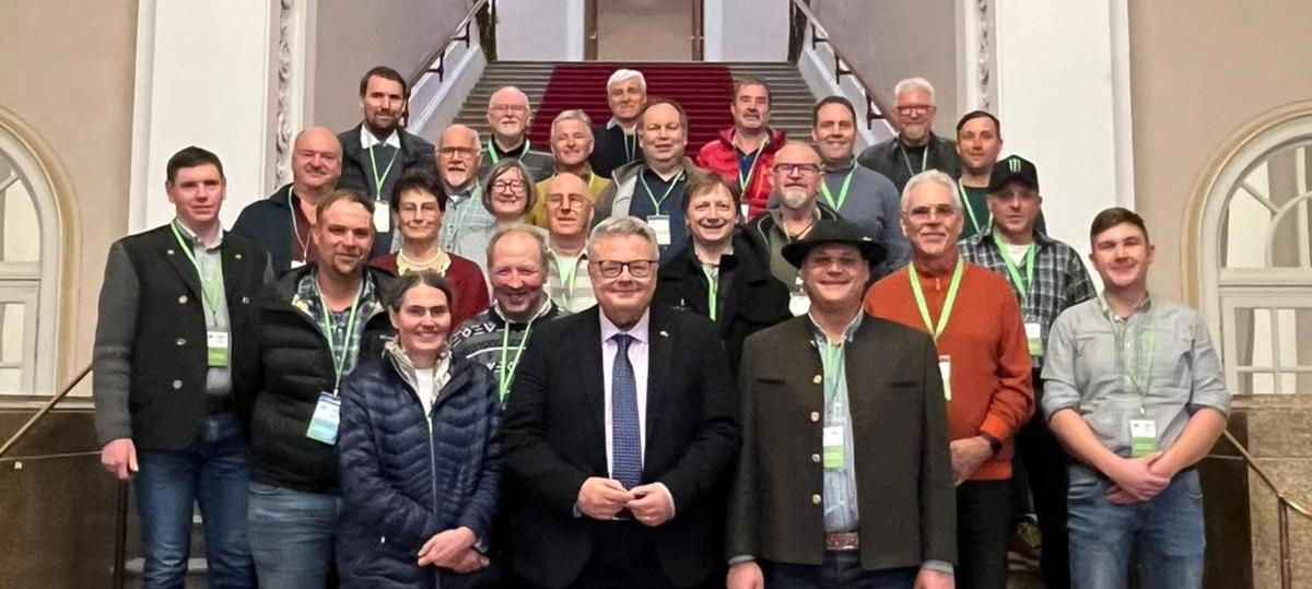 Einblicke in Parlamentsarbeit von Alex Dorow