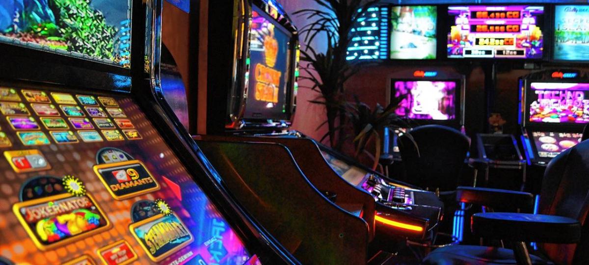 Wiederholungstäter? Einbruch in Spielhalle – Schon wieder dieselbe Spielothek in Neuburg im Visier