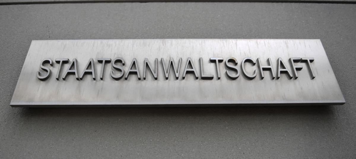 Gefährliche Körperverletzung: 21-Jähriger fährt mit 80 km/h durch Neuburg – und touchiert Fußgänger