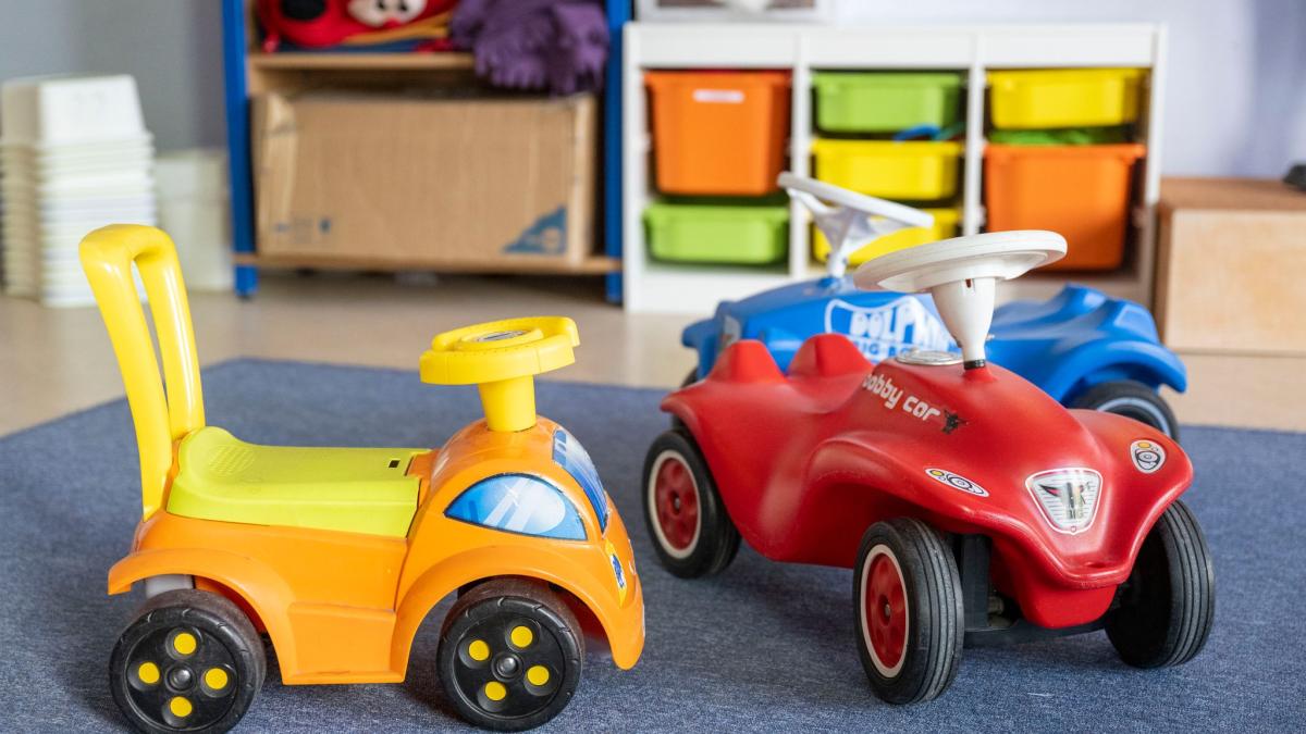 Stressiger-Kita-Alltag-Gewalt-und-Mobbing-nehmen-zu