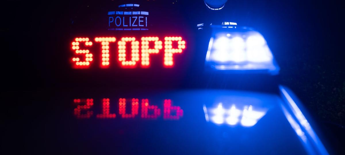 Mann schleppt Pkw seines Vaters ab – und hat nach Polizeikontrolle nun Ärger
