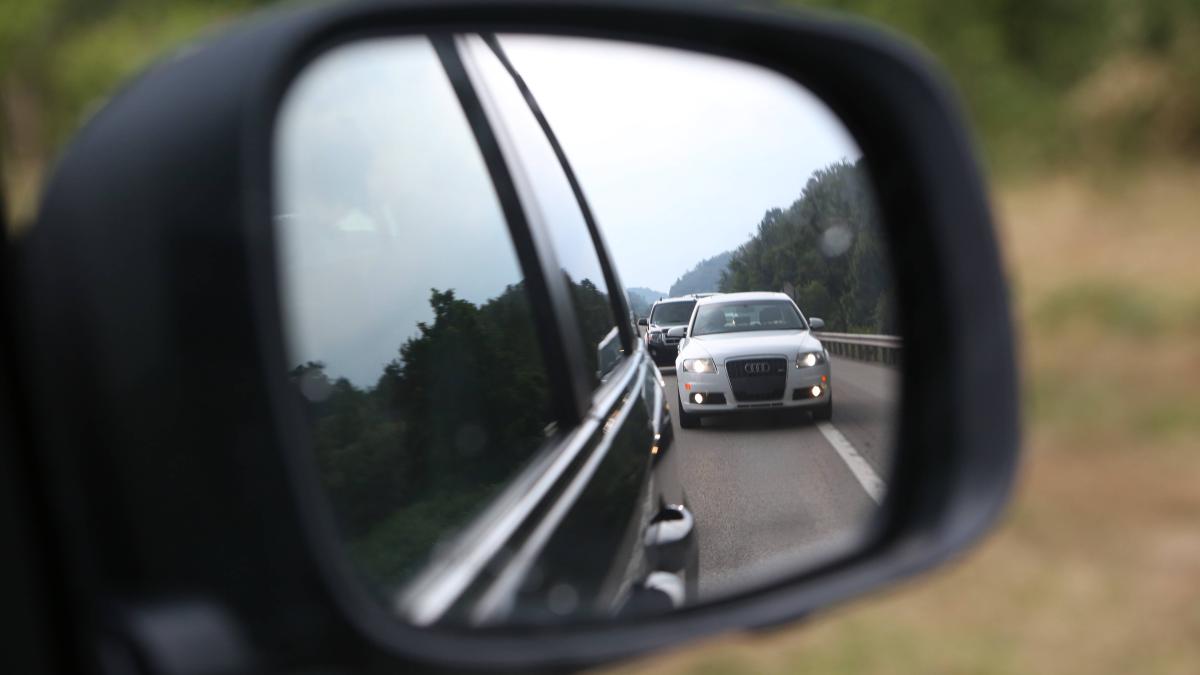 Wehe-wenn-sie-losgelassen-Wenn-Schweizer-auf-deutschen-Autobahnen-rasen