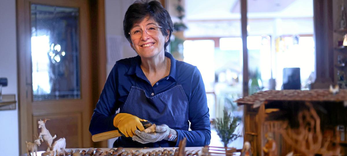 Krippen mit Familiengeschichte: Diese Schwäbin schnitzt besondere Erinnerungen