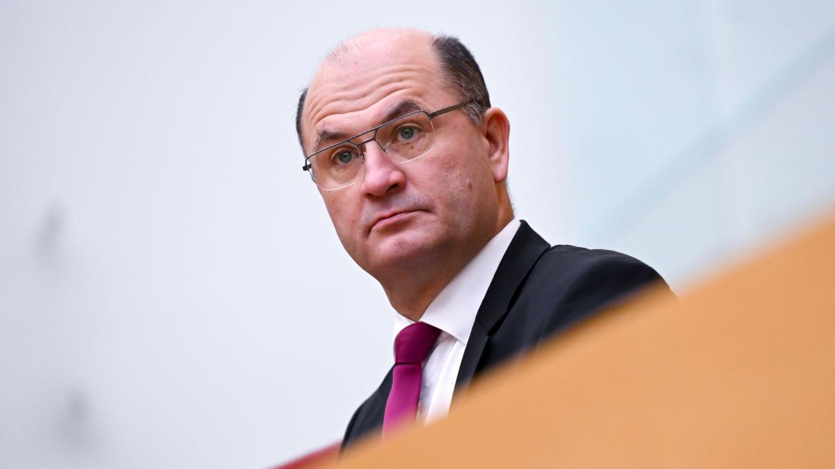 Kann-denn-Word-so-b-se-sein-Finanzminister-F-racker-ger-t-in-Erkl-rungsn-te