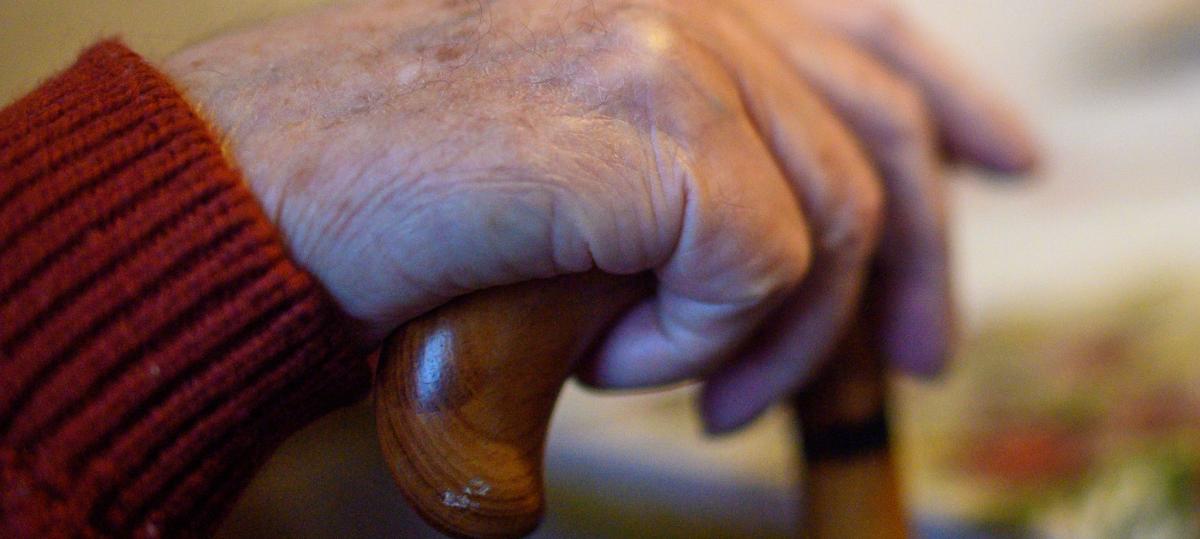 Landtag billigt Gesetz: Landespflegegeld in Bayern wird ab 2026 halbiert