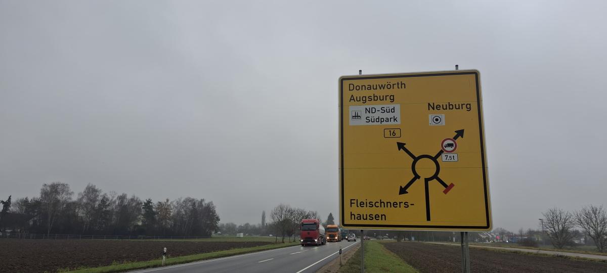 B16 bei Neuburg: Kreisverkehr ist neuer Unfallschwerpunkt