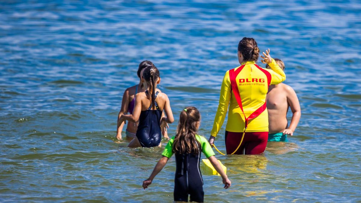 DLRG-Hundertfach-lebensbedrohliche-Situationen-im-Wasser