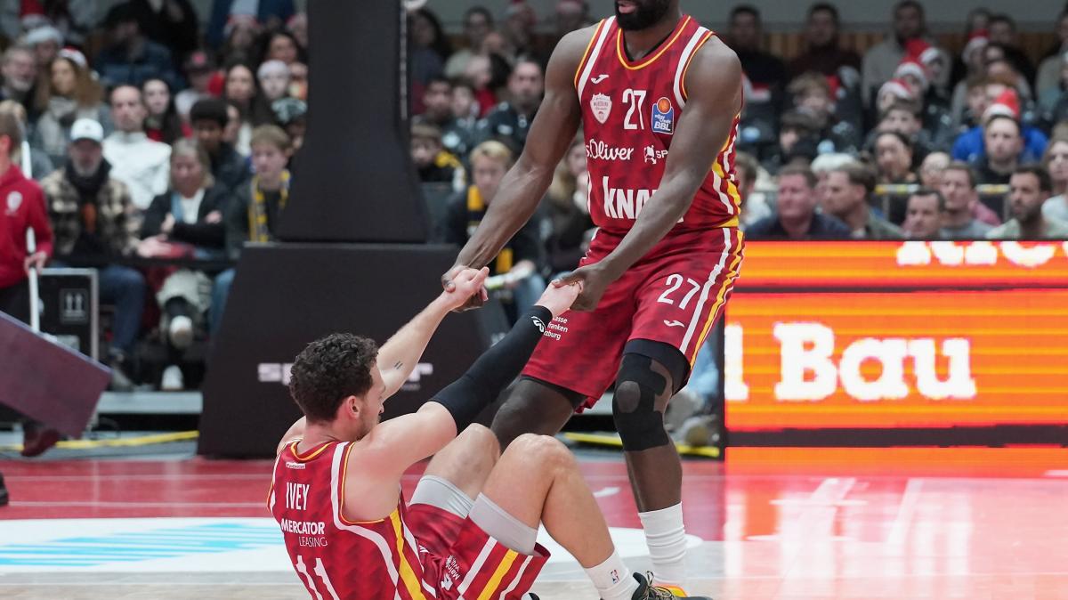 Liveticker-zum-Spiel-der-W-rzburg-Baskets-in-Triest-So-l-uft-das-schwere-Ausw-rtsspiel-in-Italien