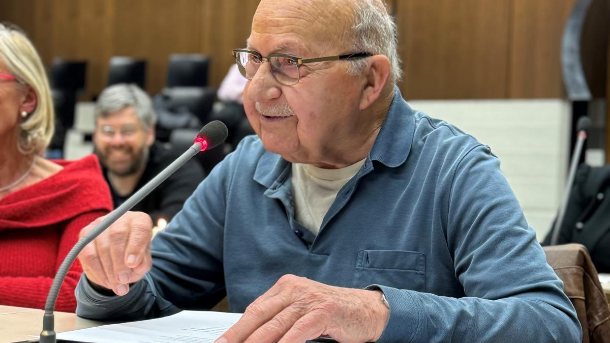 Ende-einer-Tradition-im-Stadtrat-Das-letzte-Weihnachtsgedicht-von-Dieter-V-lkel