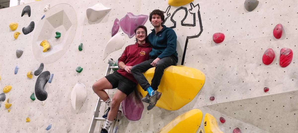 Routenbauer statt Surflehrer: Zwei Spanier sprechen über ihre Arbeit im Stuntwerk Senden