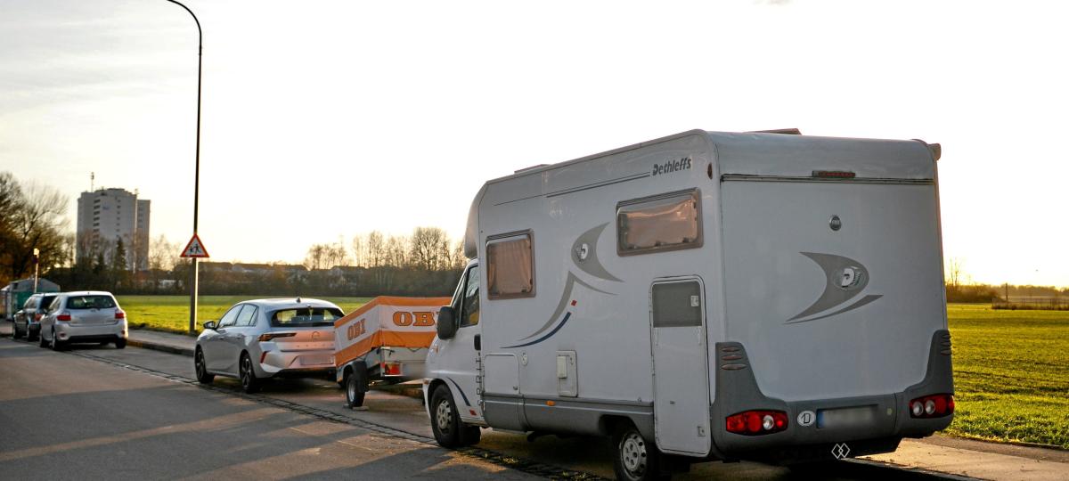 Anwohner ärgern sich über abgestellte Wohnmobile in Augsburger Wohngebiet