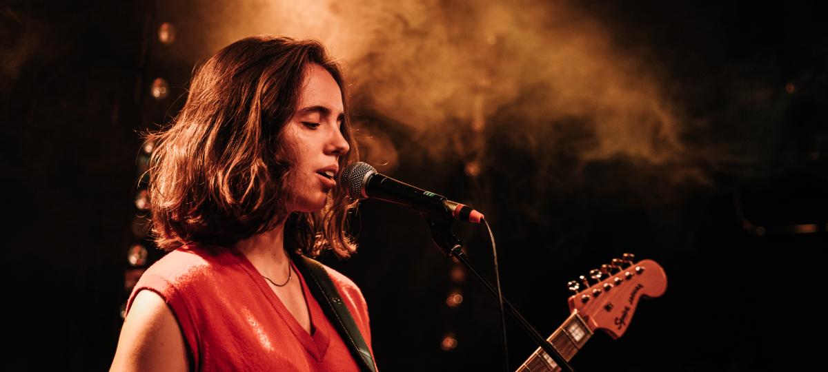 „Musik geschrieben wie andere Tagebuch“: Das erfolgreiche Jahr der Musikerin pauli