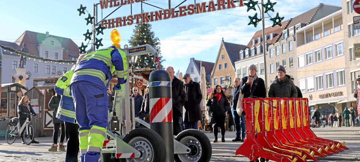 „Mussten viel schlucken und viel überhören“: So erlebten die Poller-Schieber den Christkindlesmarkt