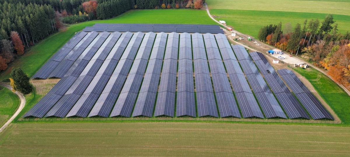 Vensol nimmt Solarpark in Greimeltshofen in Betrieb