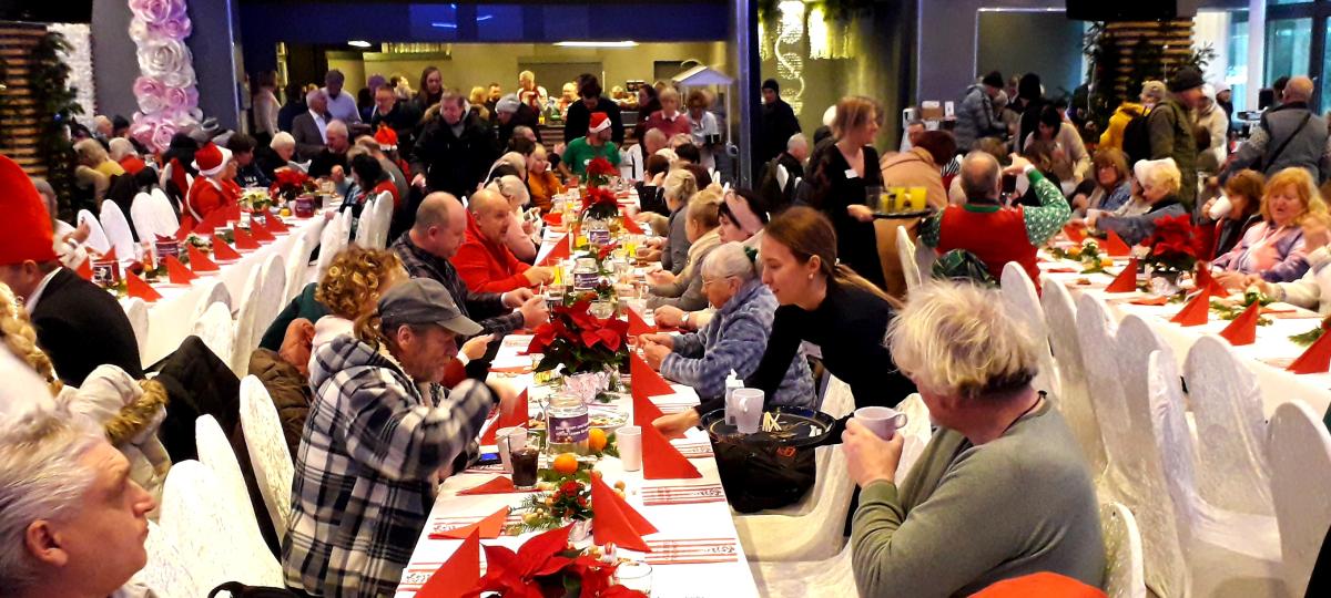 Besondere Weihnachtsfeiern an Heiligabend: Gemeinsam statt einsam