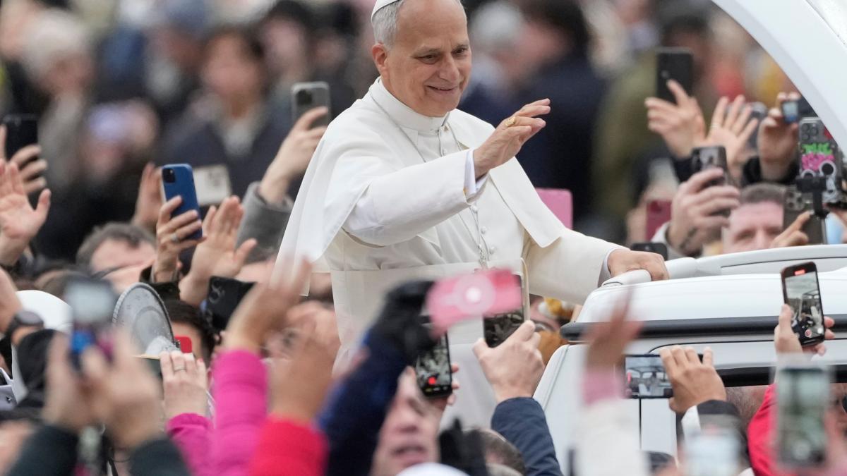 Was-der-Papst-morgens-um-drei-Uhr-treibt