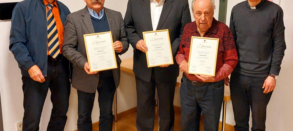 Adventsfeier mit Jubilar-Ehrung