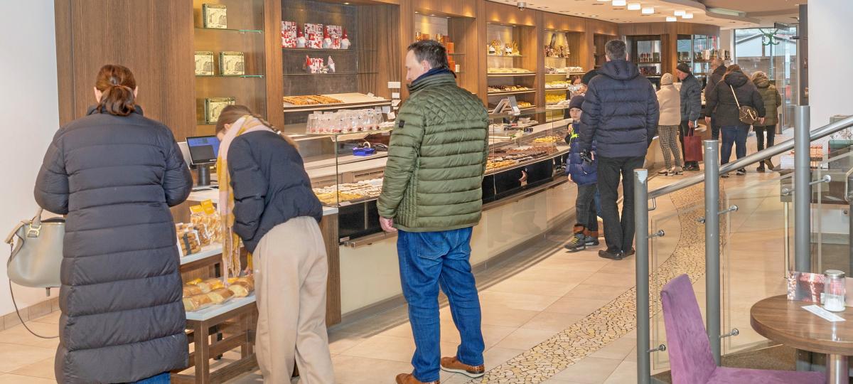 „Es macht immer weniger Spaß, in Augsburg einzukaufen“: Das sagen Kunden zum Aus vom Café Eber