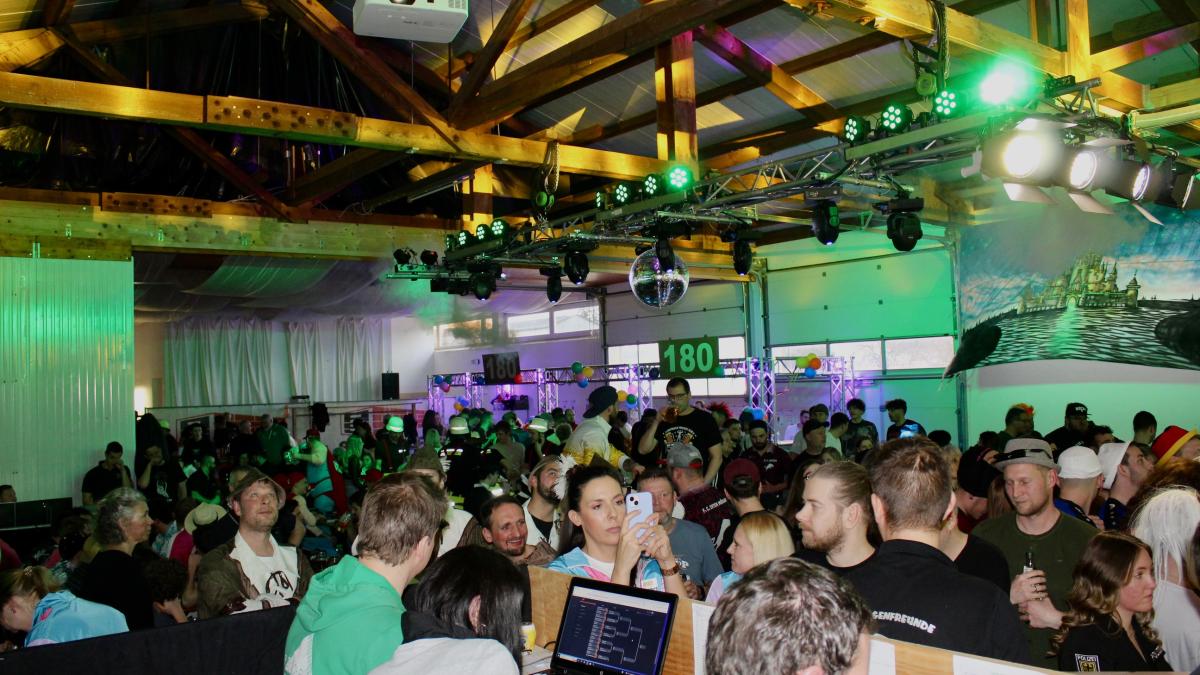 Das-gr-te-Darts-Turnier-im-Allg-u-findet-in-Eppishausen-statt