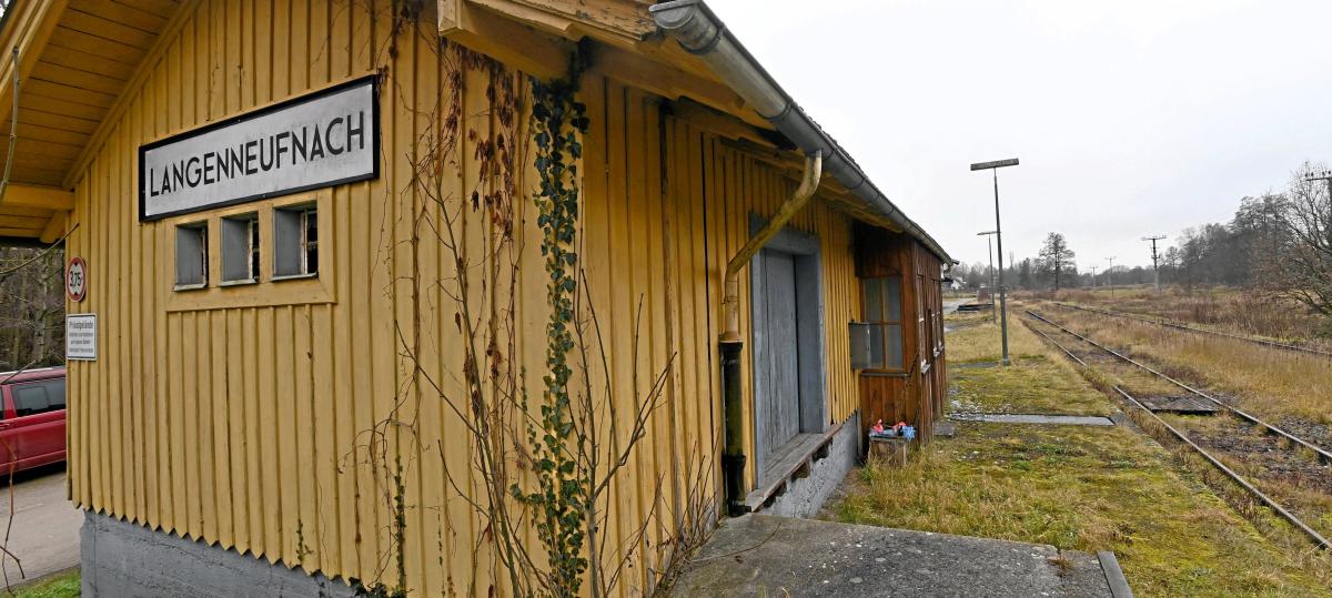 Im alten Bahnhofsgebäude ist die Zeit stehen geblieben
