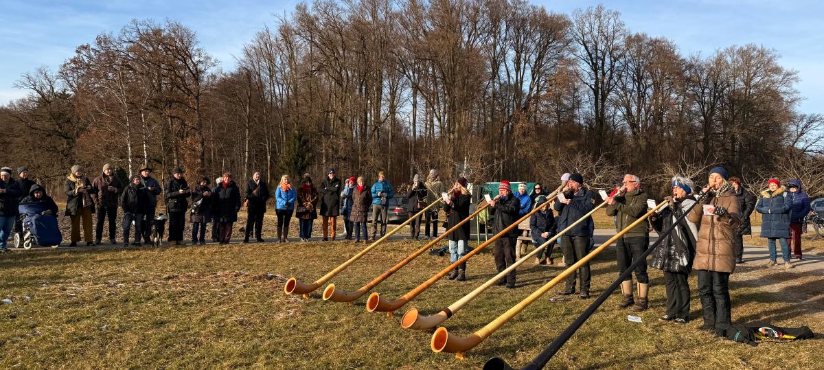 In Dießen wird das neue Jahr mit Alphörnern begrüßt
