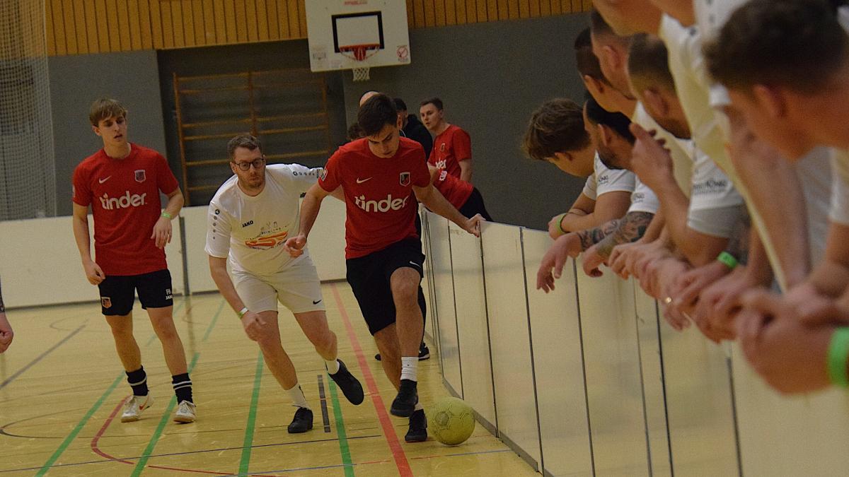 Skyline-Hallencup-AC-Dauerstramm-entthront-Lazio-Koma