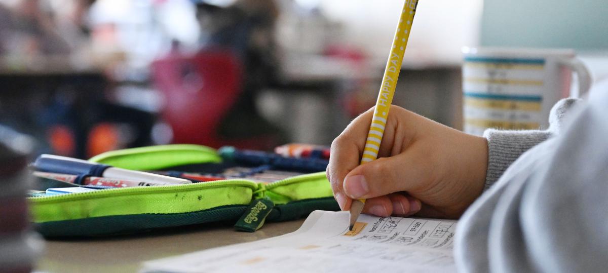 Niedrige Temperaturen: Müssen Schüler in Neu-Ulm frieren, weil beim Heizen gespart wird?