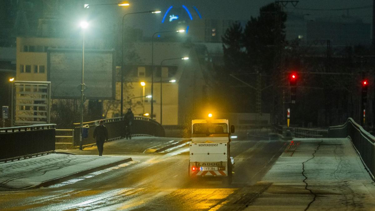 Winterwetter-sorgt-f-r-Ausf-lle-bei-Nahverkehr-in-Hessen