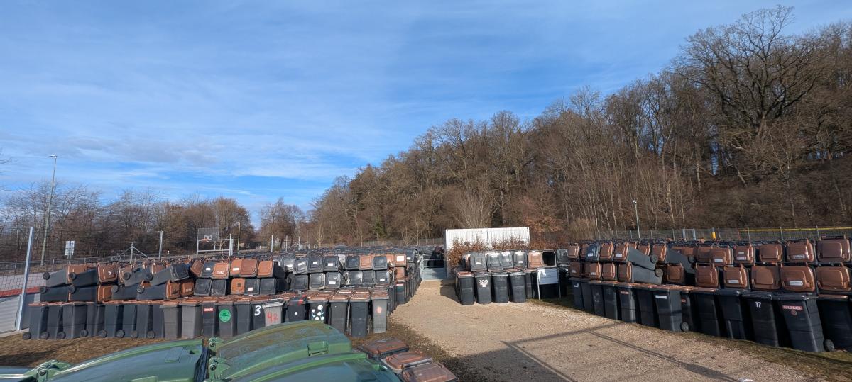 Mülltonnen-Friedhof auf dem Skatepark in Illertissen