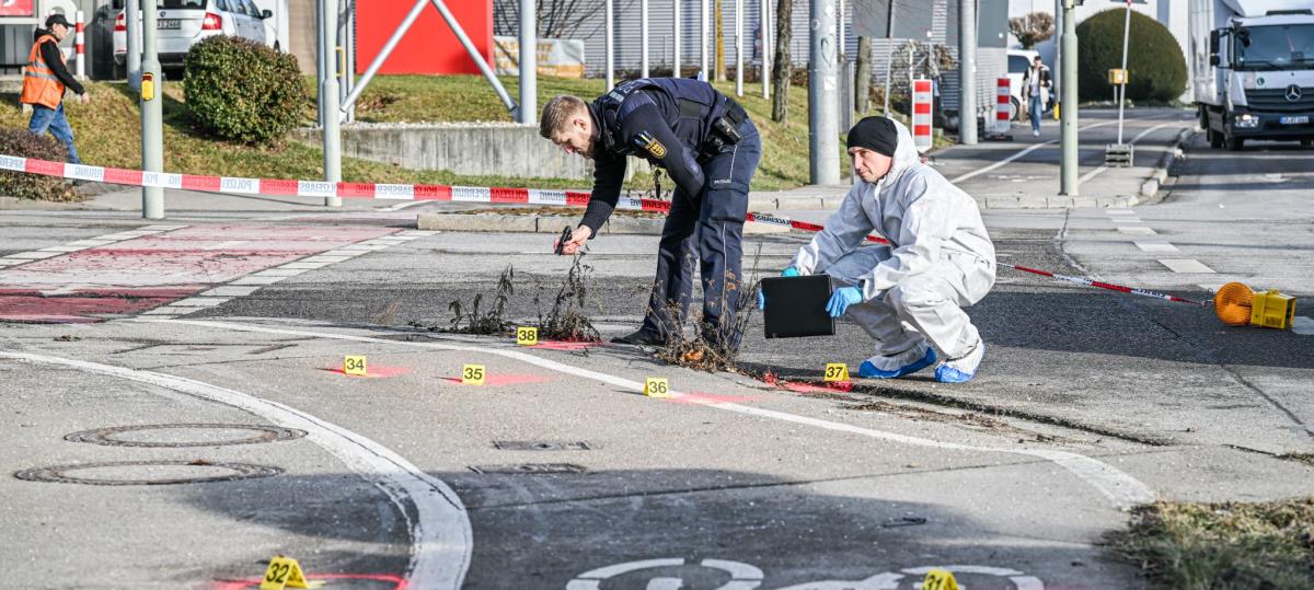 Messerangriff im Media Markt: Mitarbeiter weiter in kritischem Zustand - Zahl der Verletzten steigt